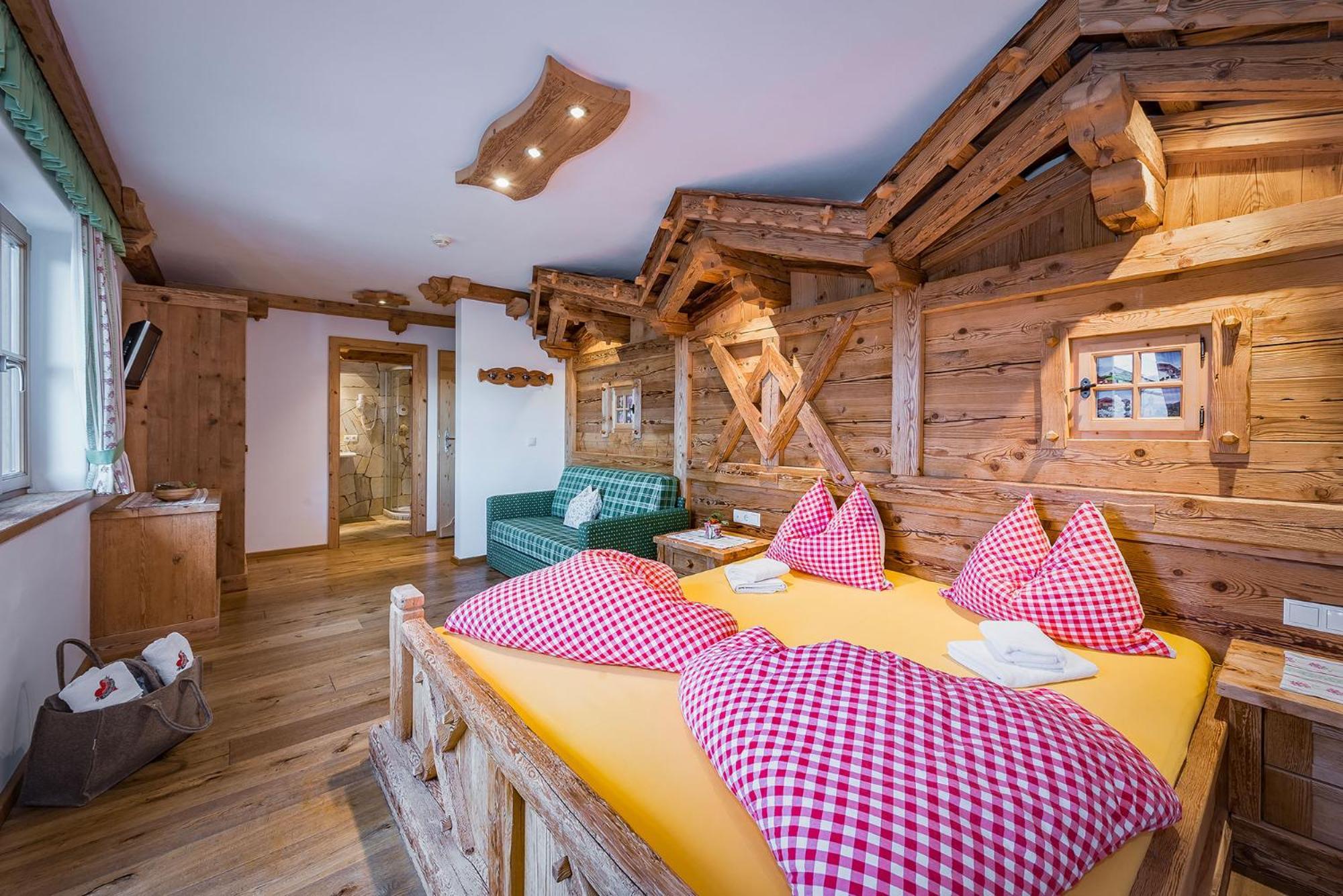 Chalets Almdorf Haidenberg Брунико Стая снимка